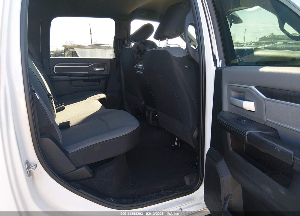 2021 RAM 2500 BIG HORN  4X4 6'4 BOX VIN: 3C6UR5DL3MG605230