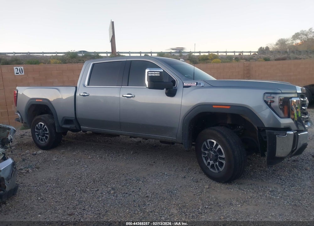 2025 GMC SIERRA 2500HD 4WD  STANDARD BED SLT VIN: 1GT4UNEY1SF196435