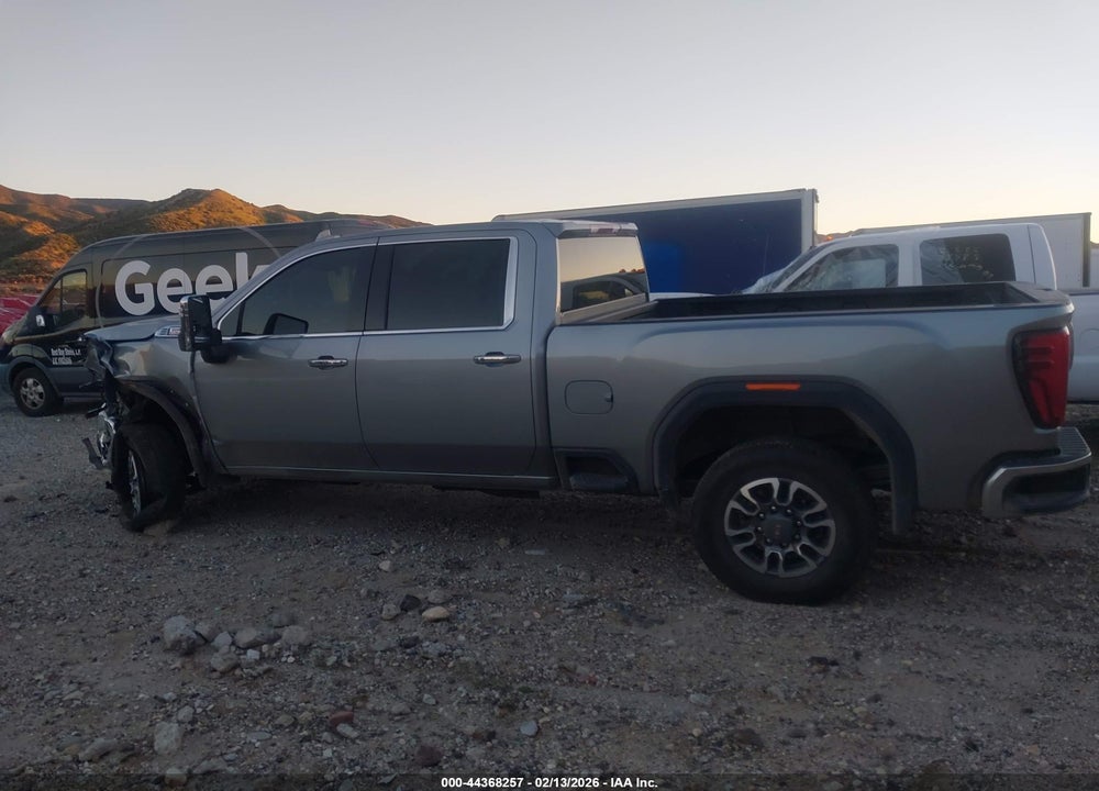 2025 GMC SIERRA 2500HD 4WD  STANDARD BED SLT VIN: 1GT4UNEY1SF196435