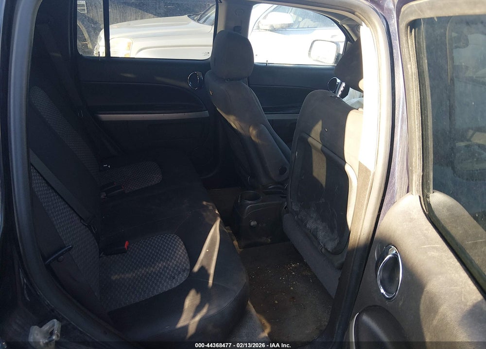 2011 CHEVROLET HHR LS VIN: 3GNBAAFW8BS554834