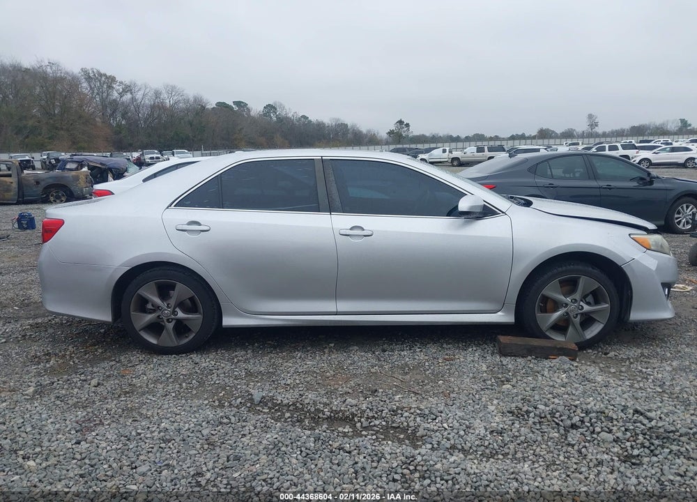 2014 TOYOTA CAMRY SE SPORT VIN: 4T1BF1FK2EU806052