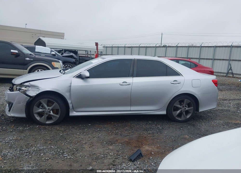 2014 TOYOTA CAMRY SE SPORT VIN: 4T1BF1FK2EU806052