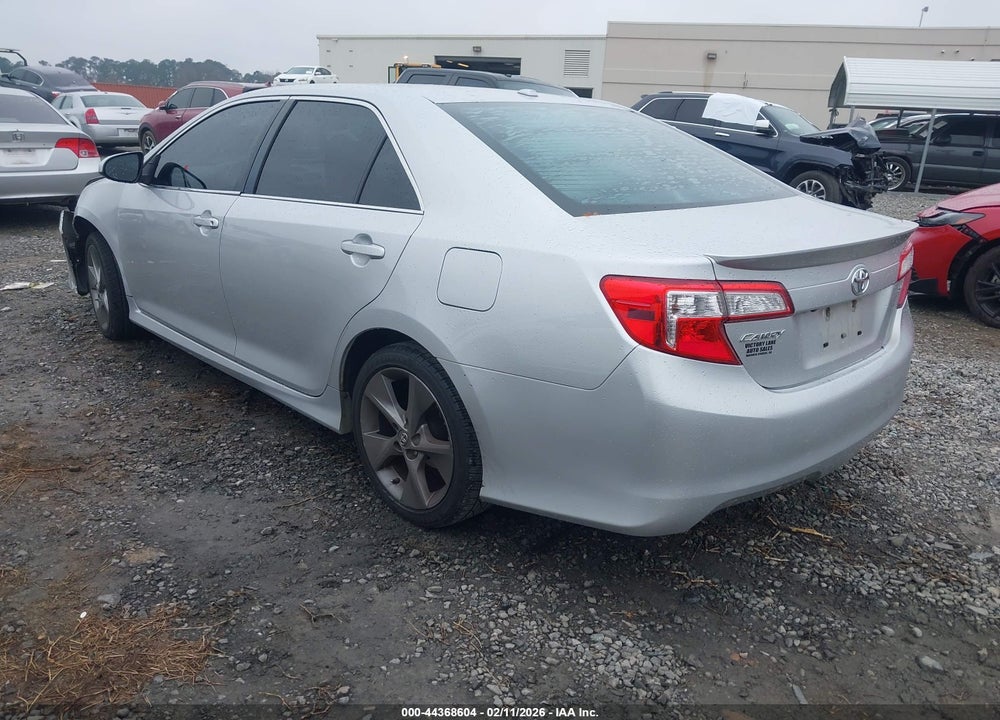 2014 TOYOTA CAMRY SE SPORT VIN: 4T1BF1FK2EU806052