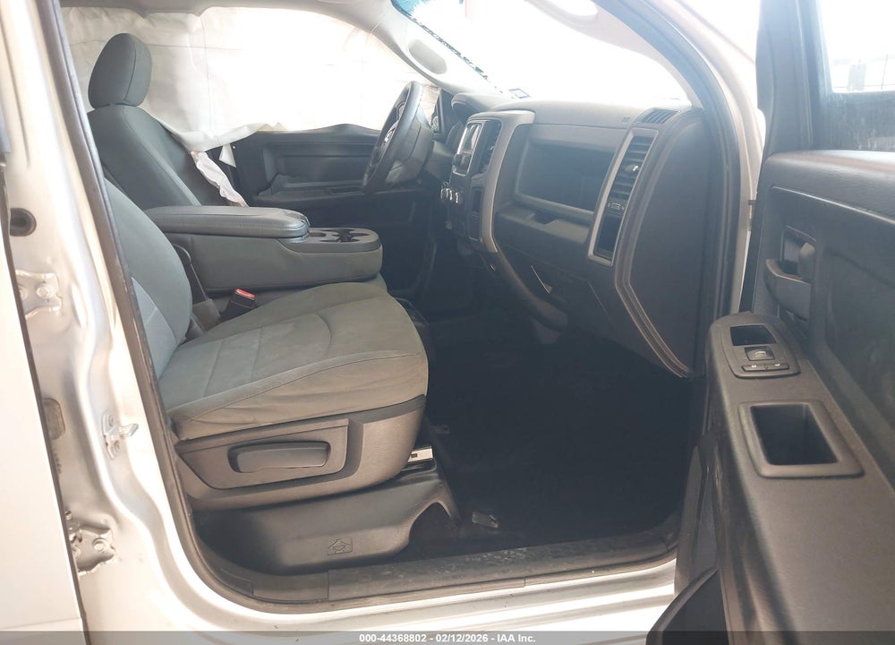 2014 RAM 1500 EXPRESS VIN: 1C6RR7KT1ES471168