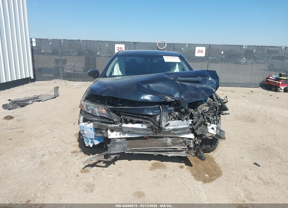 2018 TOYOTA CAMRY LE VIN: JTNB11HK2J3019114