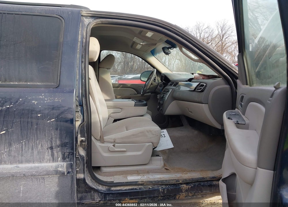 2009 CHEVROLET SUBURBAN 1500 LS VIN: 1GNFC16J39J107856