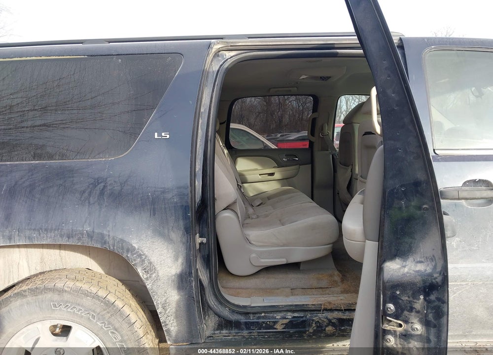 2009 CHEVROLET SUBURBAN 1500 LS VIN: 1GNFC16J39J107856