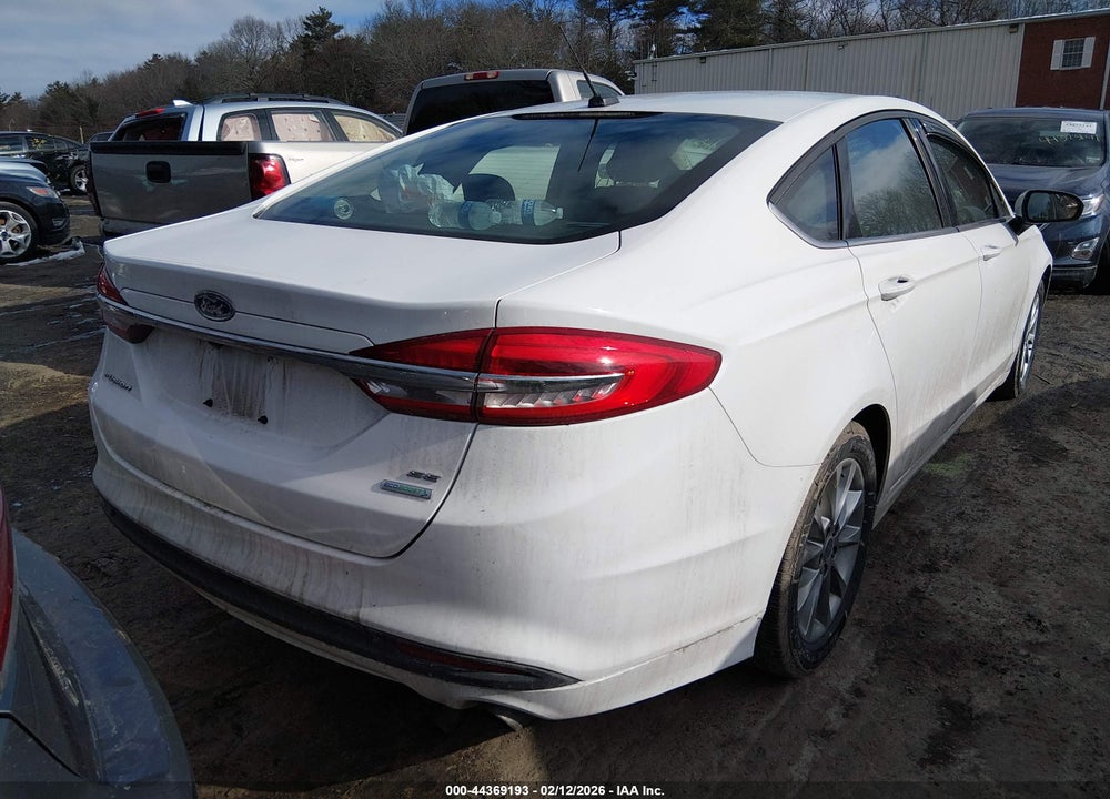 2017 FORD FUSION SE VIN: 3FA6P0HD8HR338289