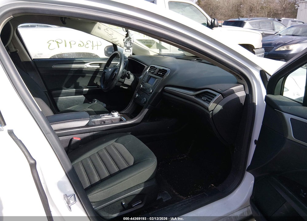 2017 FORD FUSION SE VIN: 3FA6P0HD8HR338289