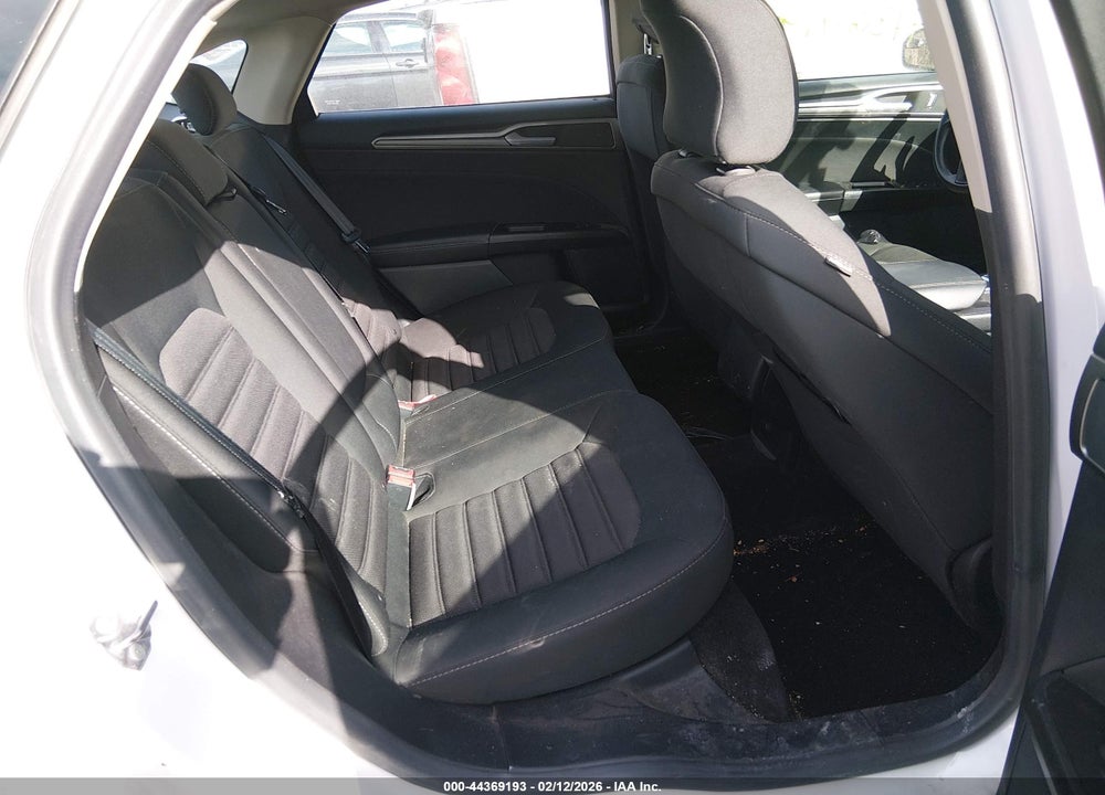2017 FORD FUSION SE VIN: 3FA6P0HD8HR338289