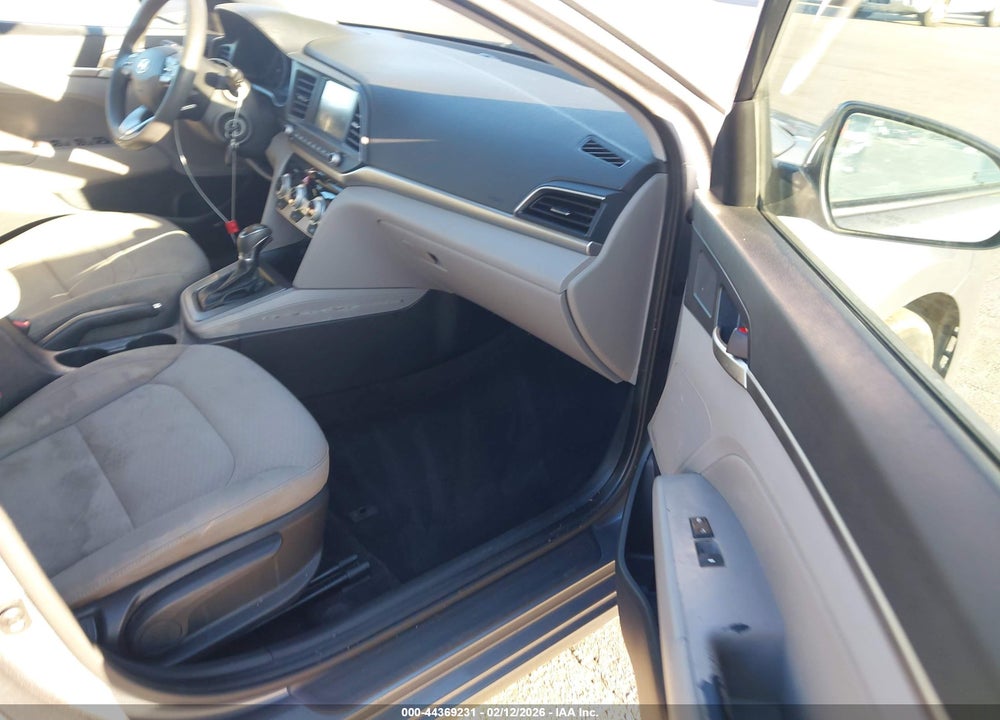 2019 HYUNDAI ELANTRA SEL VIN: KMHD84LF5KU871694