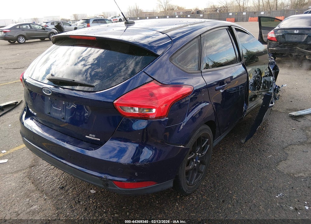 2016 FORD FOCUS SE VIN: 1FADP3K24GL318800
