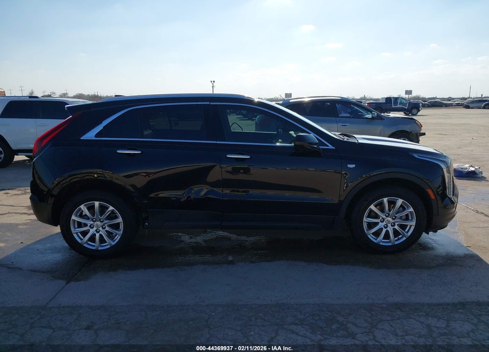 2019 CADILLAC XT4 LUXURY VIN: 1GYAZAR45KF180124