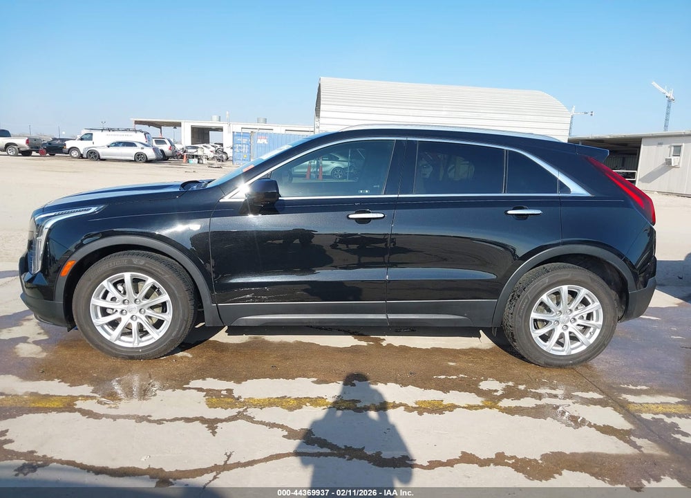 2019 CADILLAC XT4 LUXURY VIN: 1GYAZAR45KF180124