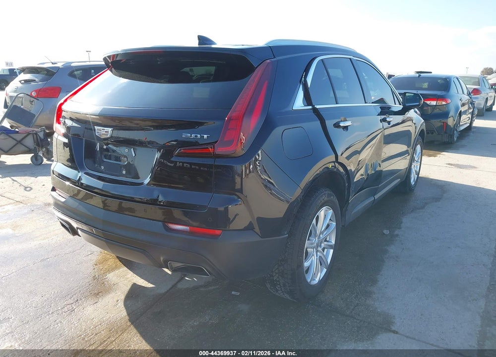 2019 CADILLAC XT4 LUXURY VIN: 1GYAZAR45KF180124