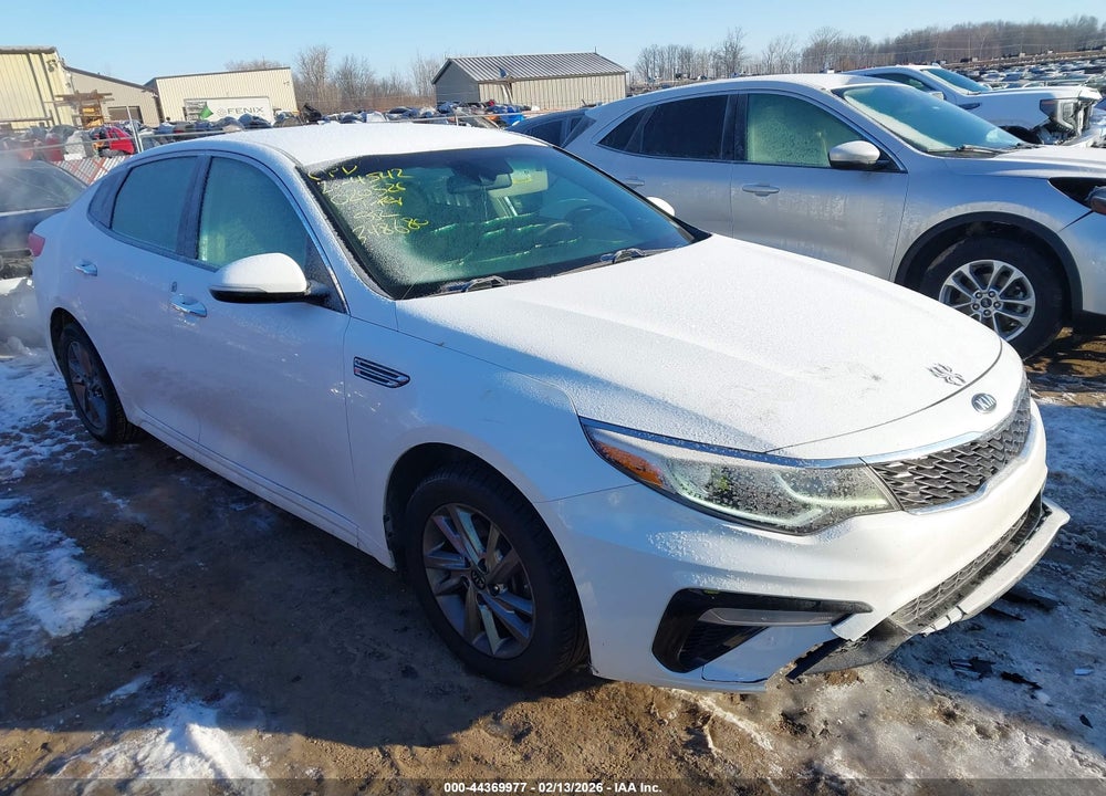 2019 KIA OPTIMA LX VIN: 5XXGT4L34KG348680