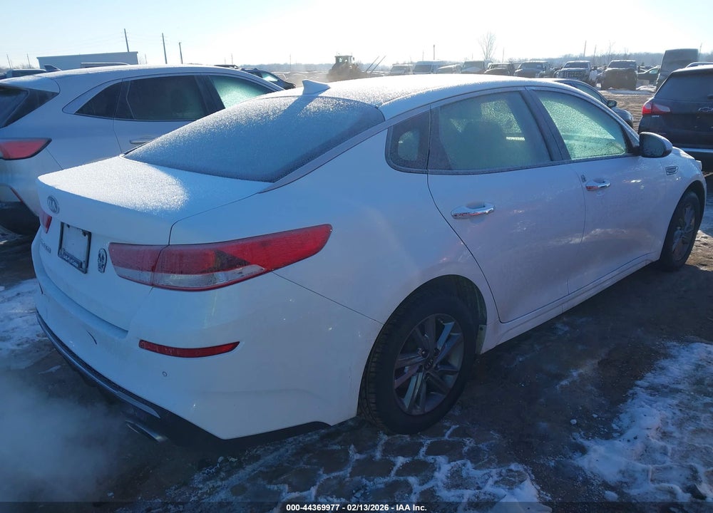 2019 KIA OPTIMA LX VIN: 5XXGT4L34KG348680