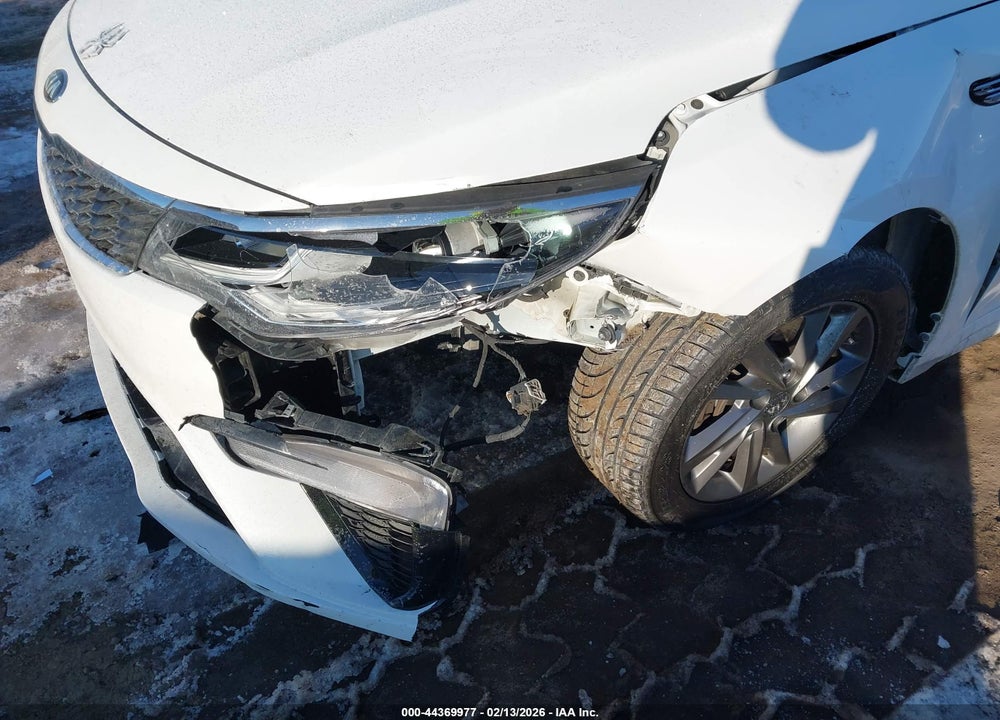 2019 KIA OPTIMA LX VIN: 5XXGT4L34KG348680