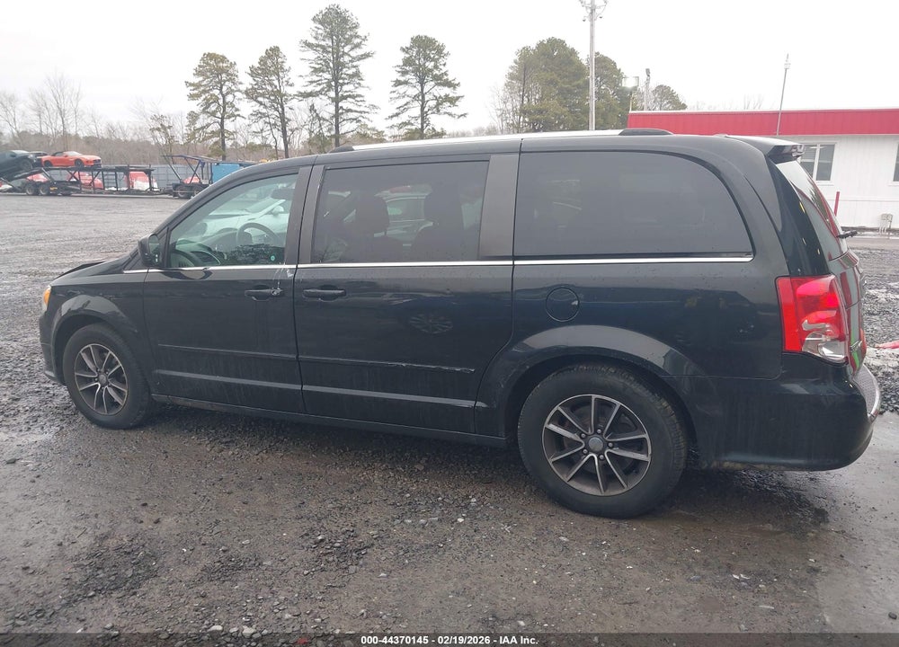 2017 DODGE GRAND CARAVAN SXT VIN: 2C4RDGCG9HR746154