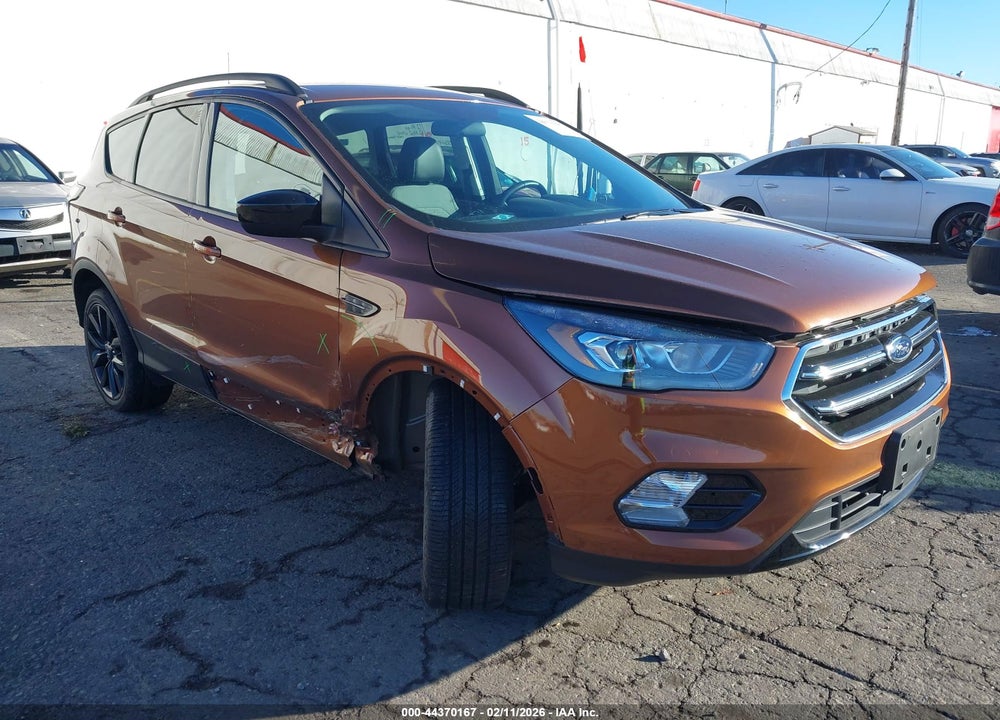 2017 FORD ESCAPE SE VIN: 1FMCU9GD2HUB16251