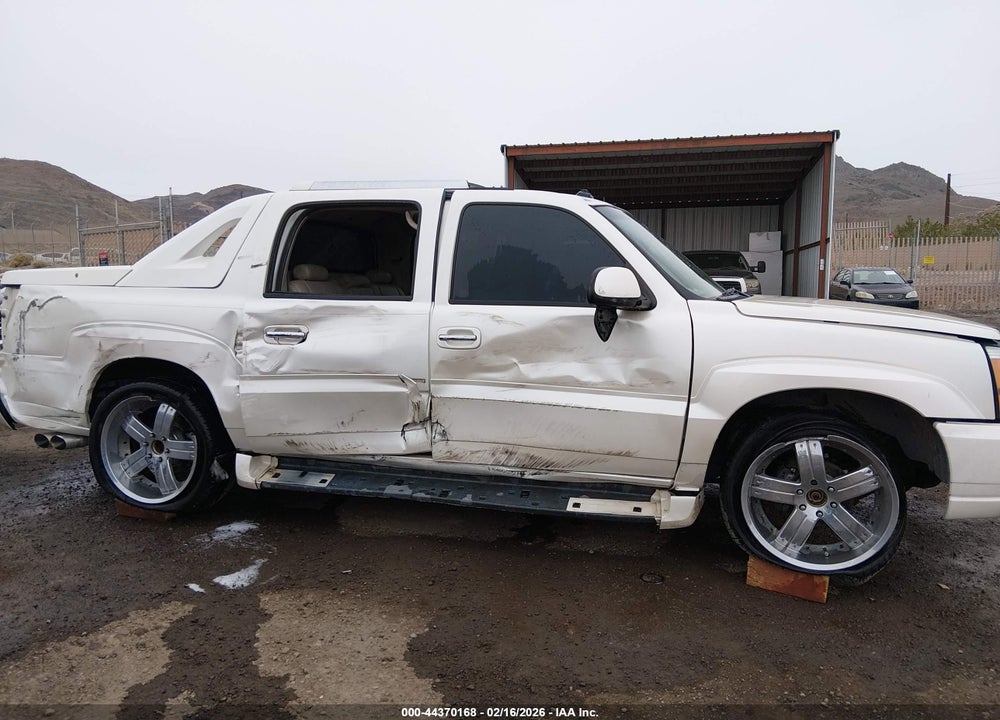 2003 CADILLAC ESCALADE EXT STANDARD VIN: 3GYEK63N63G235863