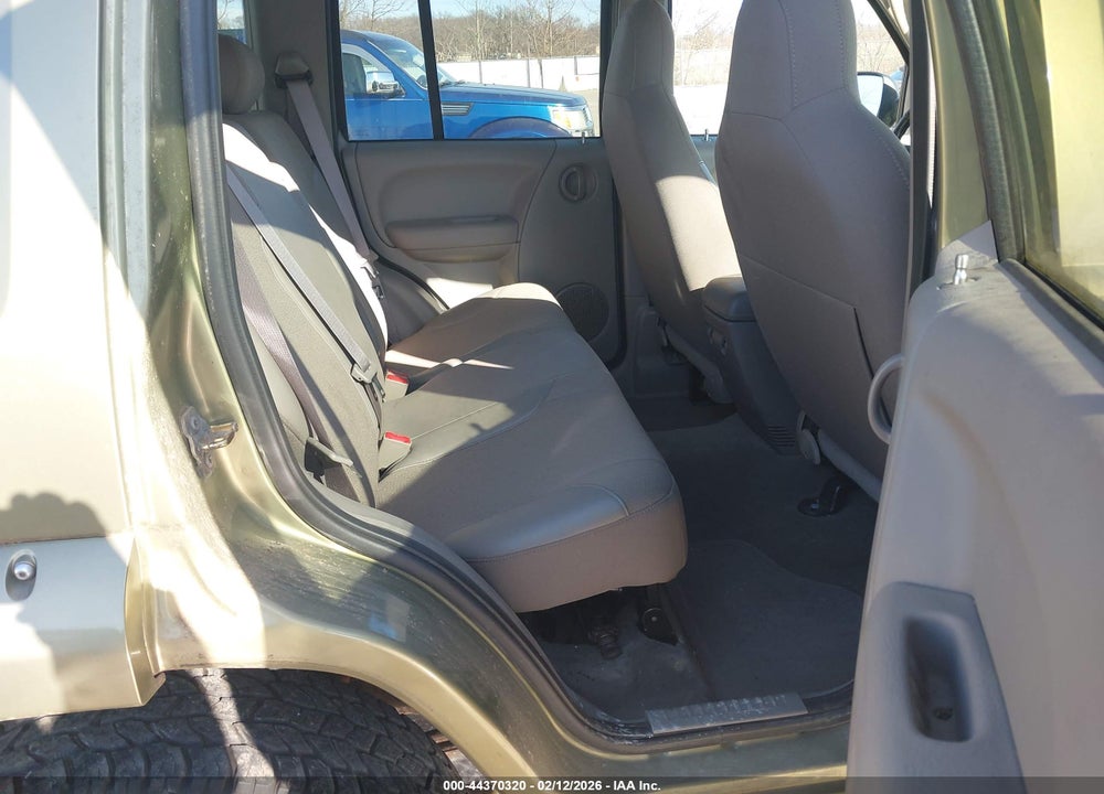 2004 JEEP LIBERTY RENEGADE VIN: 1J4GL38K74W177882