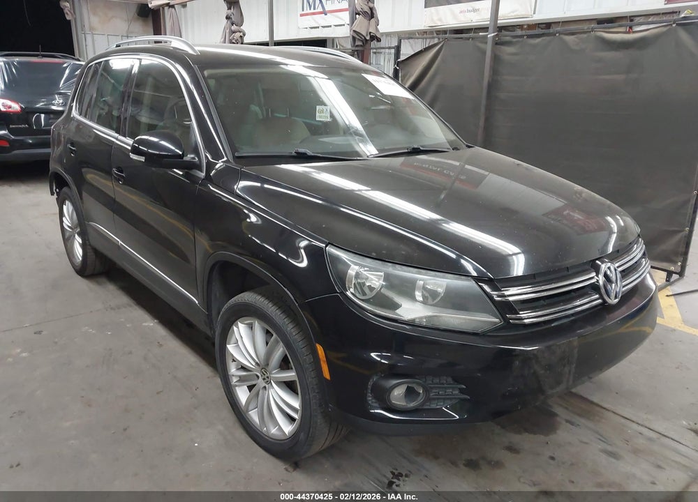 2012 VOLKSWAGEN TIGUAN SE VIN: WVGAV7AX7CW607956