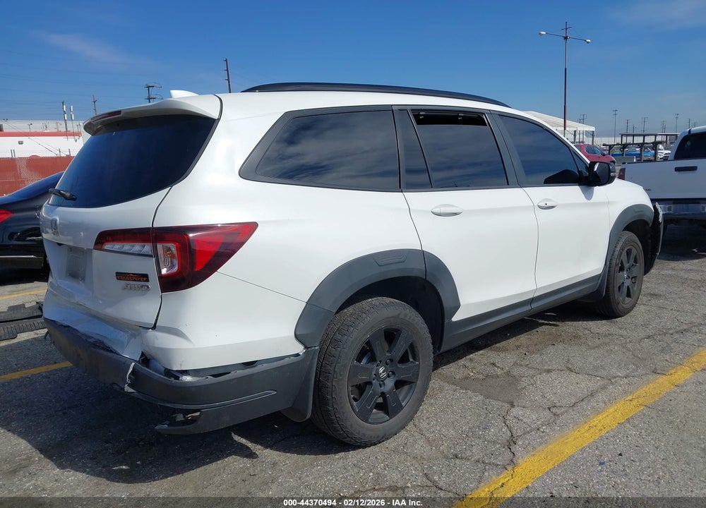 2022 HONDA PILOT AWD TRAILSPORT VIN: 5FNYF6H86NB088771