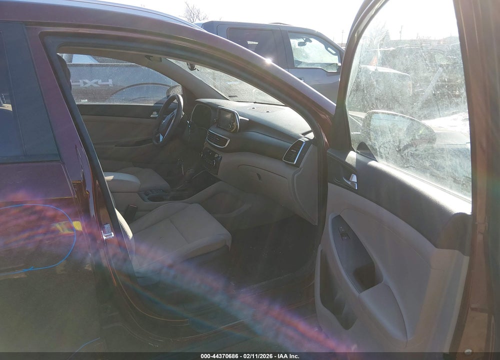 2019 HYUNDAI TUCSON VALUE VIN: KM8J33A46KU057258