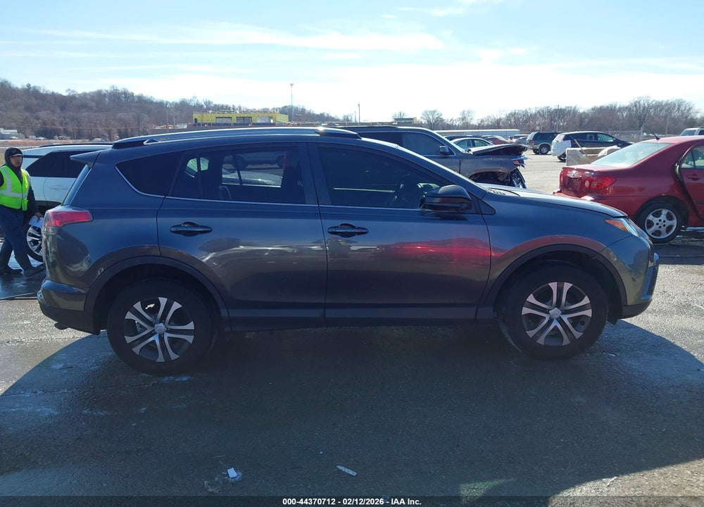 2017 TOYOTA RAV4 LE VIN: JTMBFREV9HJ132163
