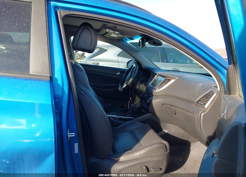 2016 HYUNDAI TUCSON LIMITED VIN: KM8J3CA29GU208132