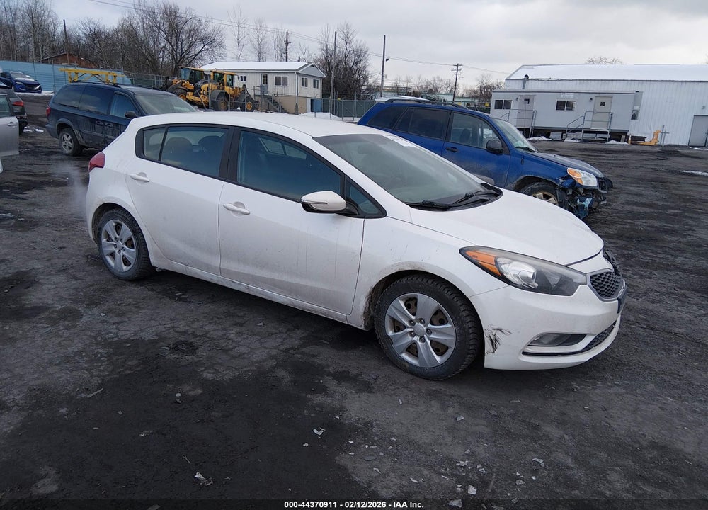 2016 KIA FORTE LX VIN: KNAFK5A85G5618267