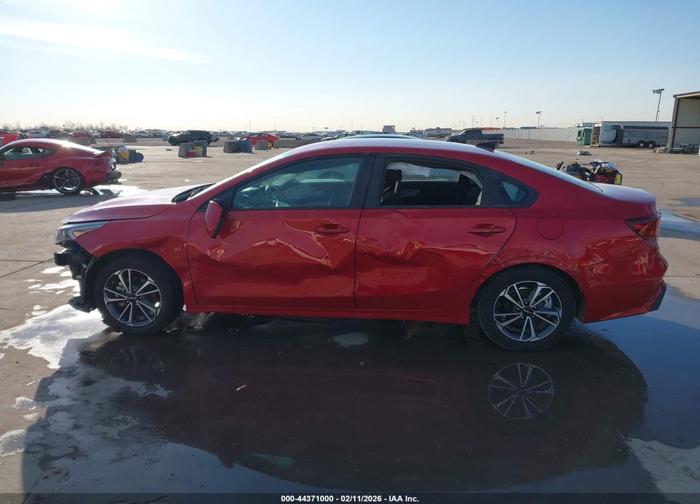 2024 KIA FORTE LXS VIN: 3KPF24AD4RE807090