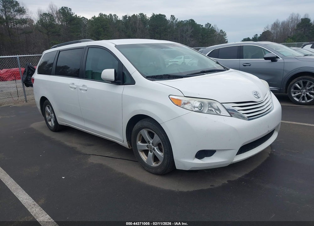 2016 TOYOTA SIENNA LE 8 PASSENGER VIN: 5TDKK3DC6GS710021