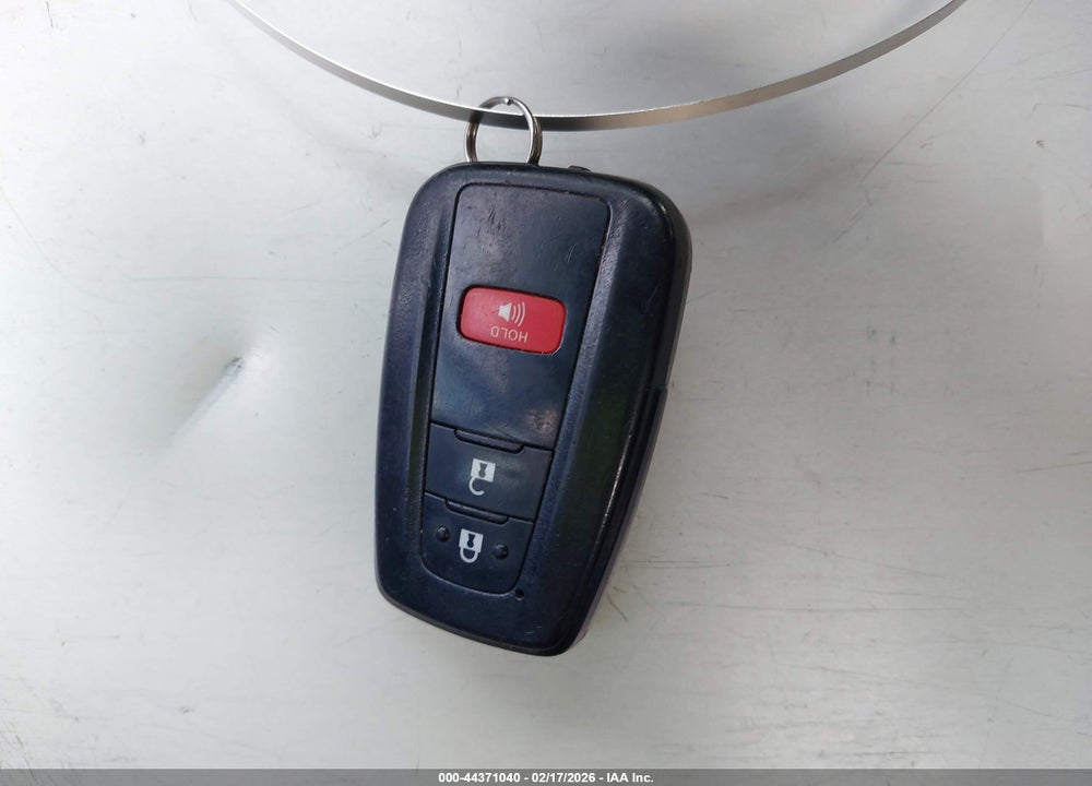 2022 TOYOTA RAV4 XLE VIN: 2T3W1RFV2NW193253