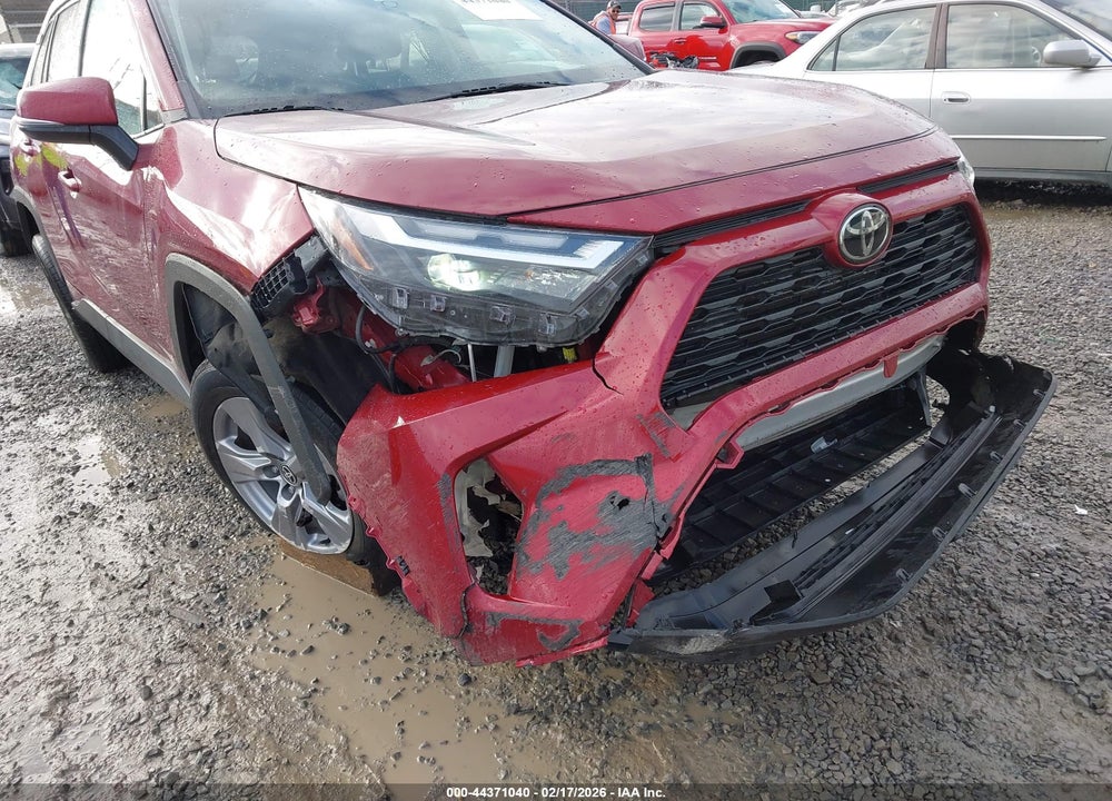 2022 TOYOTA RAV4 XLE VIN: 2T3W1RFV2NW193253