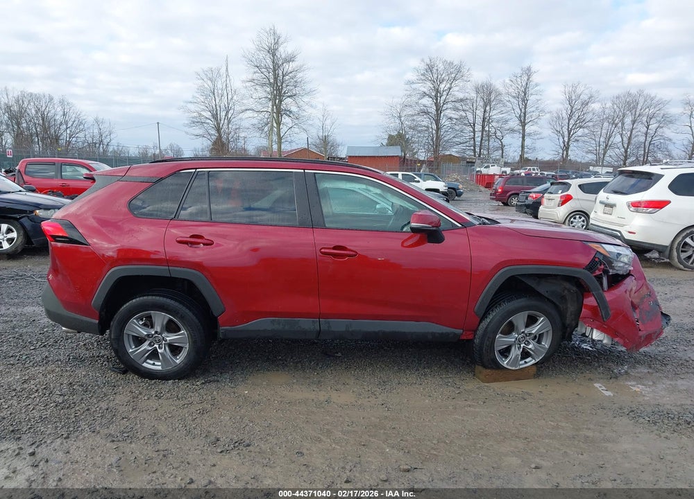 2022 TOYOTA RAV4 XLE VIN: 2T3W1RFV2NW193253