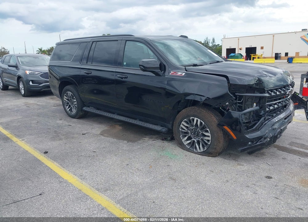 2025 CHEVROLET SUBURBAN 4WD Z71 VIN: 1GNS6DRD1SR220046
