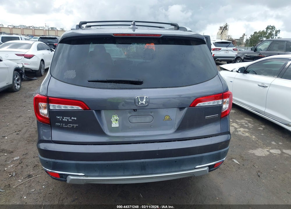 2020 HONDA PILOT 2WD TOURING 7 PASSENGER VIN: 5FNYF5H62LB001471