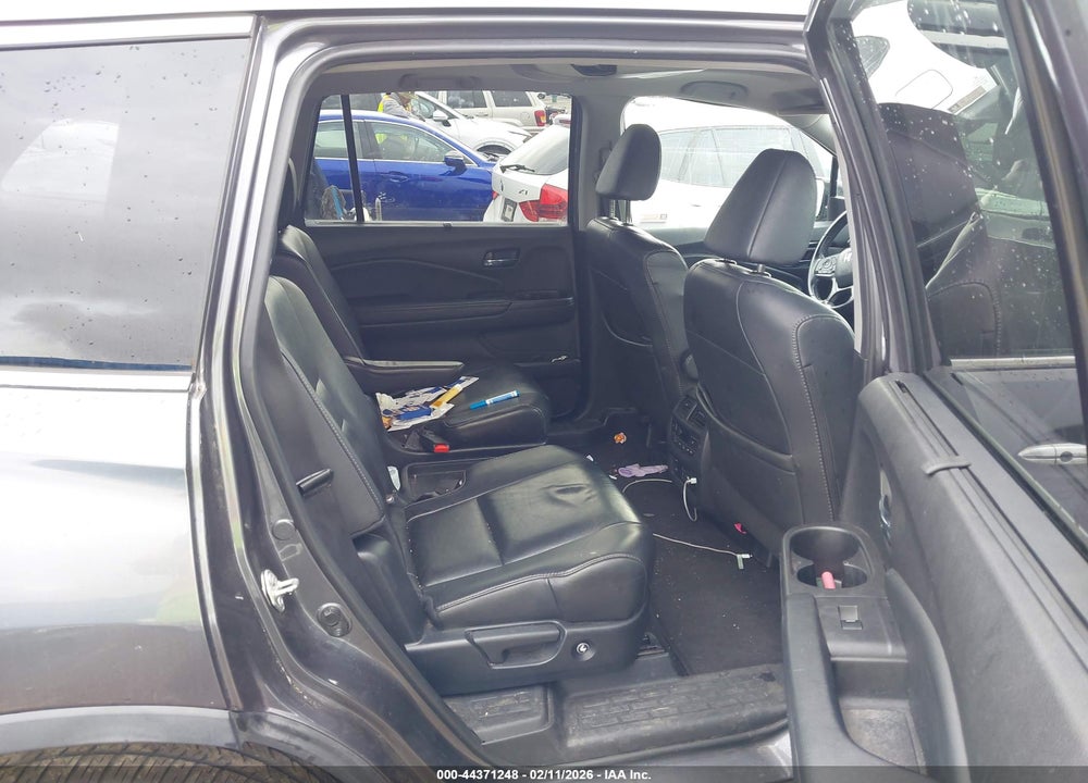 2020 HONDA PILOT 2WD TOURING 7 PASSENGER VIN: 5FNYF5H62LB001471