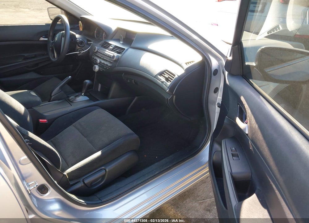 2008 HONDA ACCORD 2.4 LX VIN: 1HGCP26398A053616