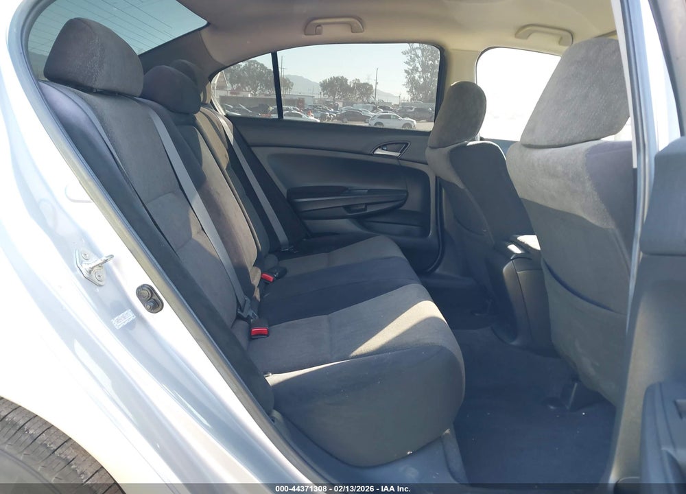 2008 HONDA ACCORD 2.4 LX VIN: 1HGCP26398A053616