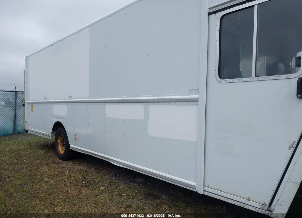 2009 WORKHORSE CUSTOM CHASSIS COMMERCIAL CHASSIS W62 VIN: 5B4MPG25293437045