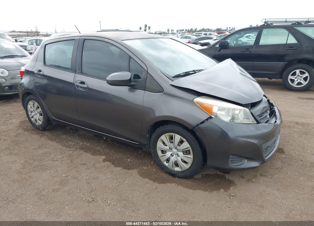 2013 TOYOTA YARIS LE VIN: JTDKTUD30DD562605