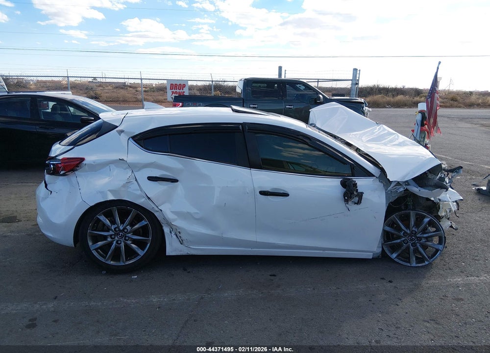 2018 MAZDA 3 TOURING VIN: 3MZBN1L31JM178100