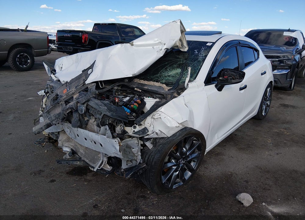 2018 MAZDA 3 TOURING VIN: 3MZBN1L31JM178100