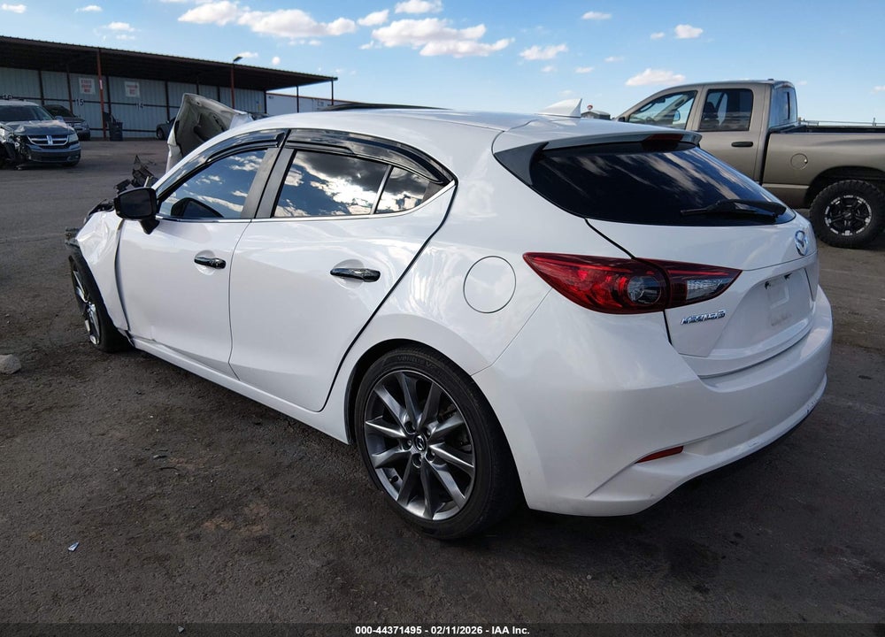 2018 MAZDA 3 TOURING VIN: 3MZBN1L31JM178100