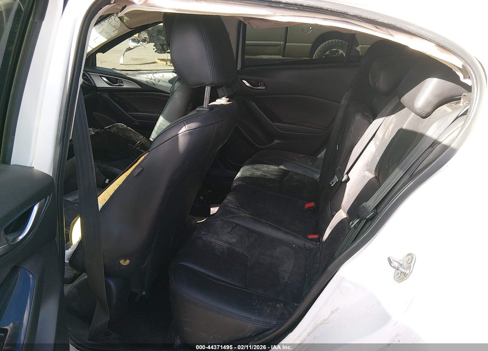 2018 MAZDA 3 TOURING VIN: 3MZBN1L31JM178100