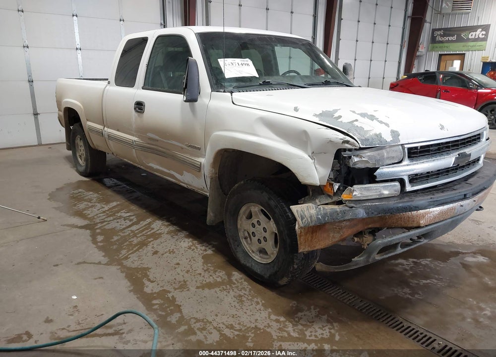 2002 CHEVROLET SILVERADO 1500 LS VIN: 2GCEK19T421252716