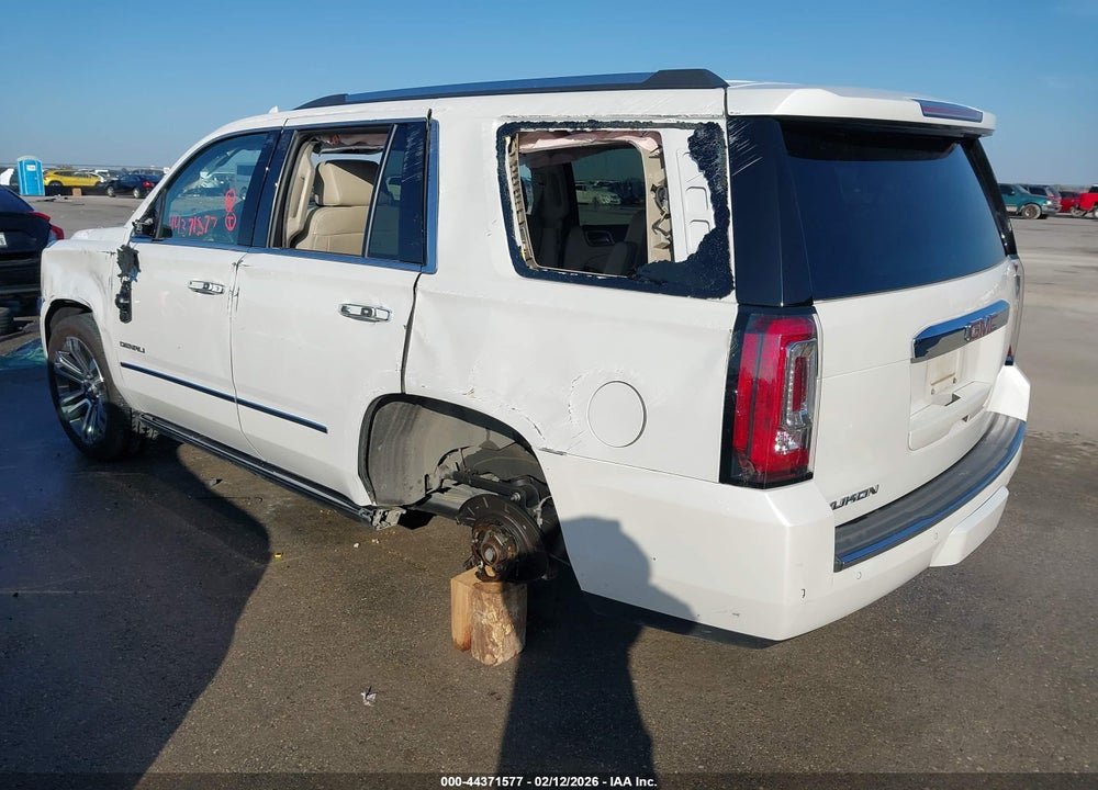 2018 GMC YUKON DENALI VIN: 1GKS1CKJ3JR146293